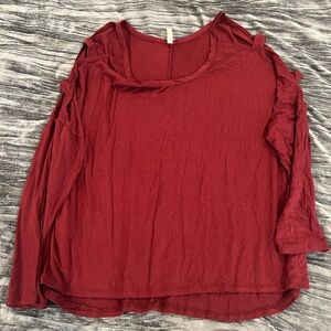 Red Cutout Sleeves Long Sleeve Top Size 2X by Isaac Levi